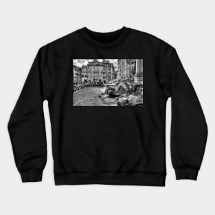 Trevi Fountain Crowd, Black And White Crewneck Sweatshirt